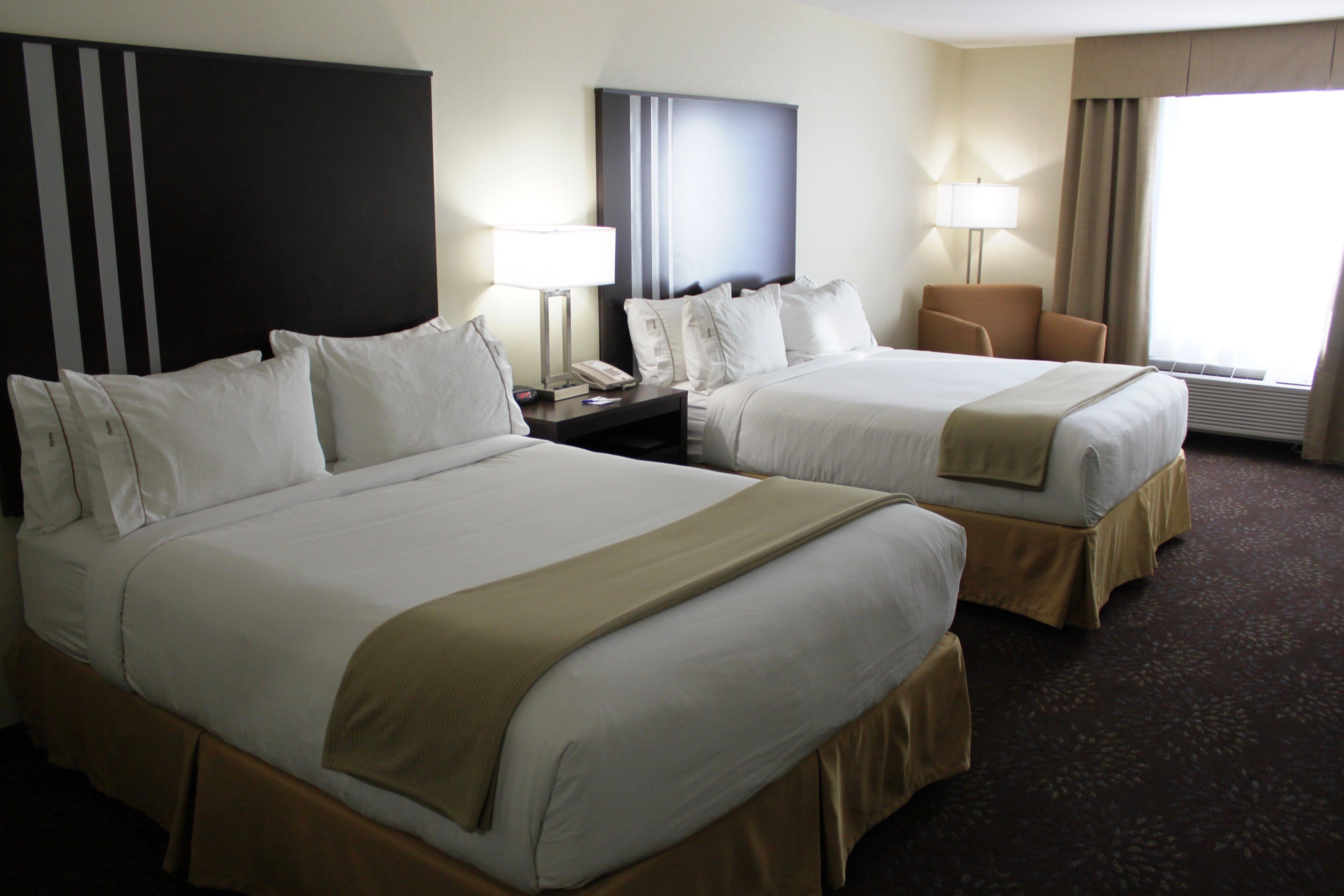 Holiday Inn Express Yorkton East By Ihg Bagian luar foto