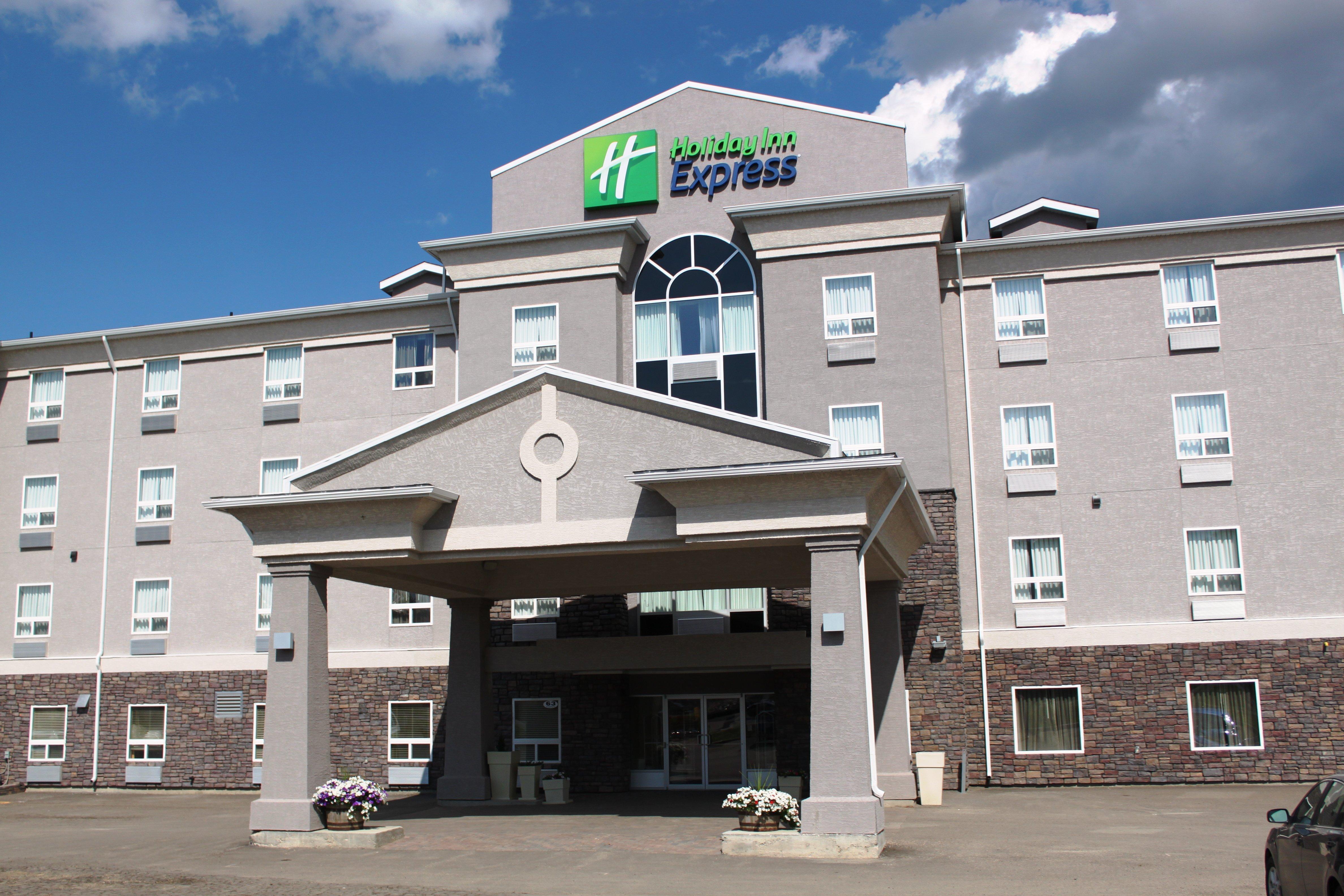 Holiday Inn Express Yorkton East By Ihg Bagian luar foto