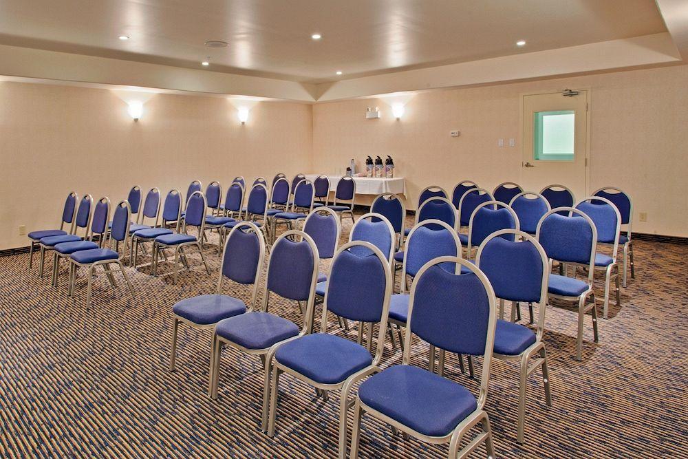 Holiday Inn Express Yorkton East By Ihg Bagian luar foto